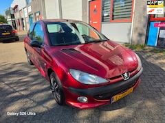 Peugeot 206 - 1.4 XS INRUIL KOOPJE MET NIEUWE APK