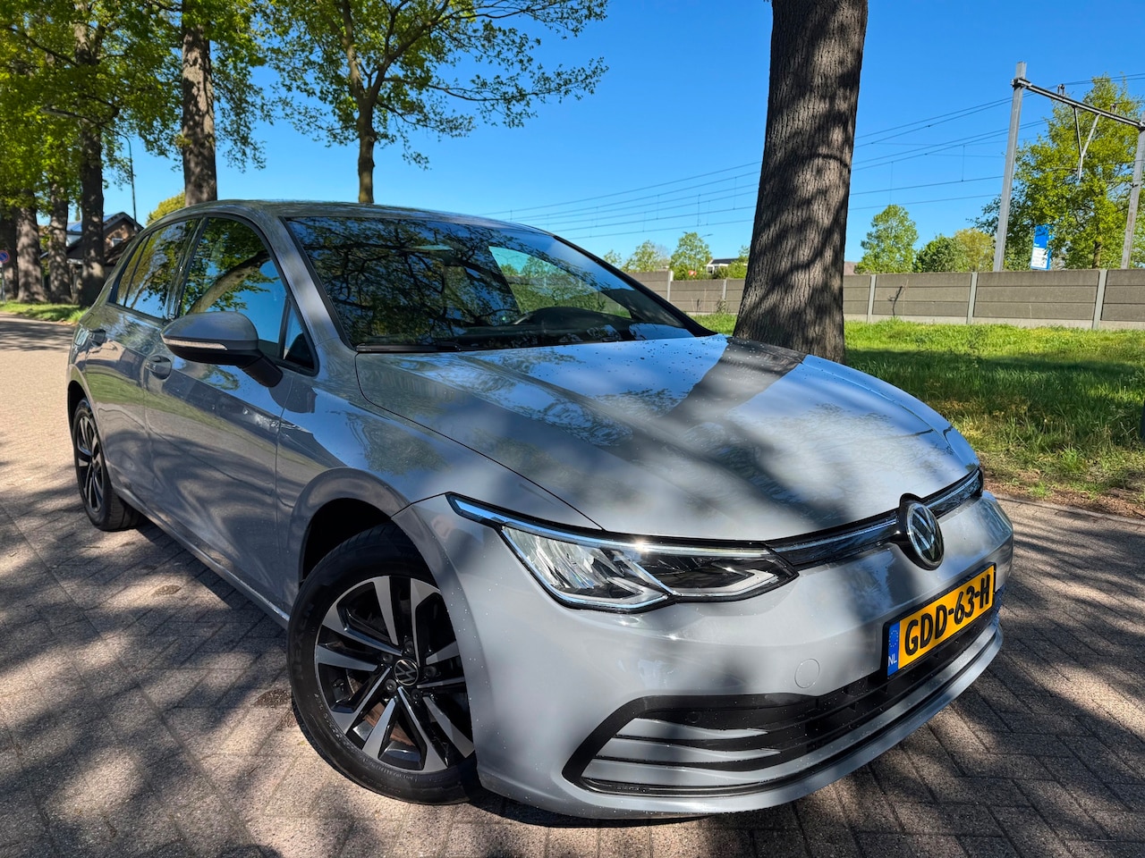 Volkswagen Golf - 1.5 eTSI Business 2021 DSG - AutoWereld.nl
