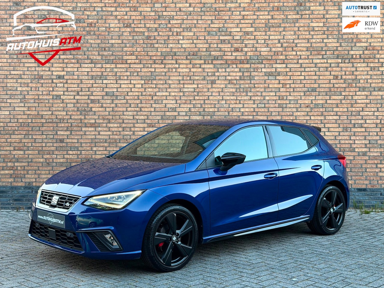 SEAT Ibiza - 1.0 TSI FR Black Edition Virtual Beats Cam Led Stoelvw Climatr - AutoWereld.nl