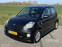 Daihatsu Sirion 2 - 1.3-16V Comfort Airco, Sportpakket, 5 Drs