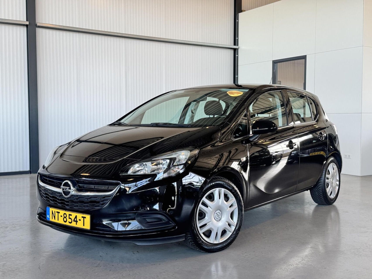 Opel Corsa - 1.4 90pk Favourite|AirCo|Cruise Control| - AutoWereld.nl