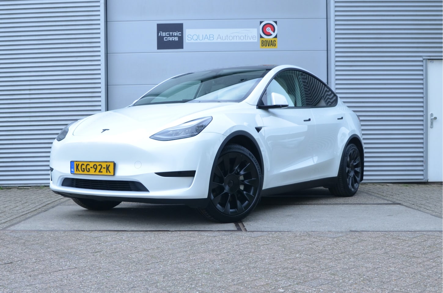 Tesla Model Y - RWD 58 kWh LFP Accu, Trekhaak, 20" AutoPiloy3.0 Ryzen, FSD 99,- per maand - AutoWereld.nl