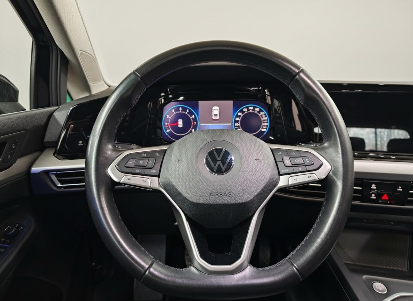 Volkswagen Golf - 1.0 TSI Life 1.0 TSI Life, ACC, Clima, Virtual, PDC, Led,