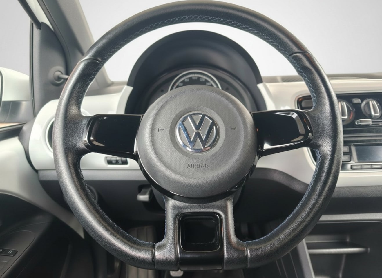 Volkswagen Up! - Club, Airco, LM, CV, EL Ramen. 1e eig