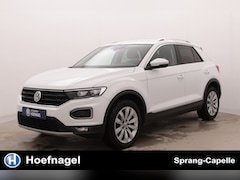 Volkswagen T-Roc - 1.5 TSI Sport | Trekhaak | Adaptive Cruise | Stoelverwarming | Digital Dash | CarPlay