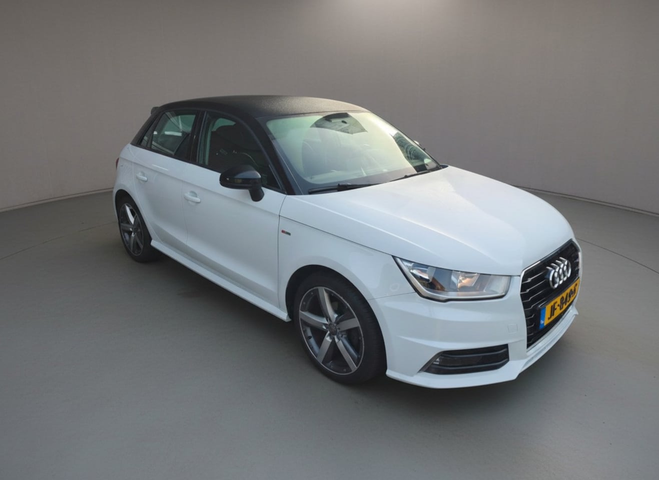 Audi A1 Sportback - 1.0 TFSI Adrenalin 1.0 TFSI Adrenalin, Airco, Cruise, Navi, Bluetooth, NAP
