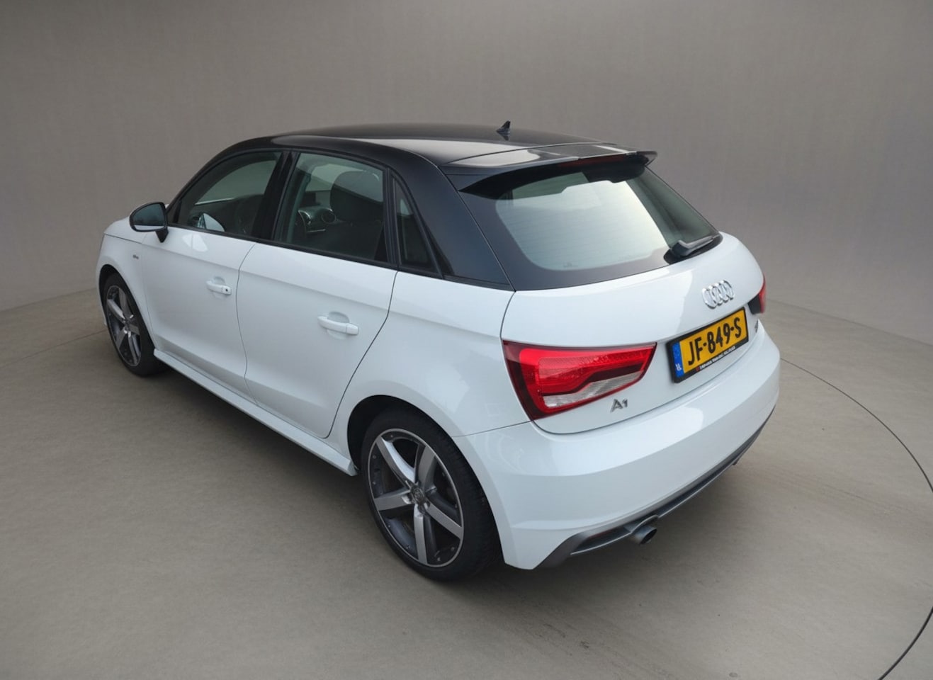 Audi A1 Sportback - 1.0 TFSI Adrenalin, Airco, Cruise, Navi, Bluetooth, NAP