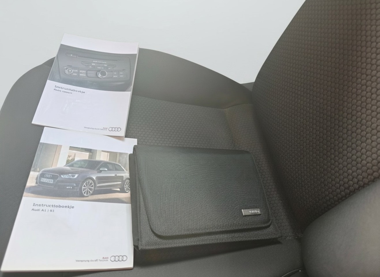 Audi A1 Sportback - 1.0 TFSI Adrenalin 1.0 TFSI Adrenalin, Airco, Cruise, Navi, Bluetooth, NAP