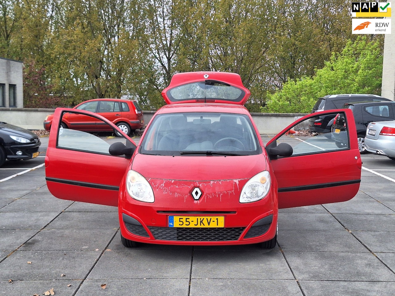 Renault Twingo - €850,-1.2 Authentique Aircondition Apk2026 - AutoWereld.nl