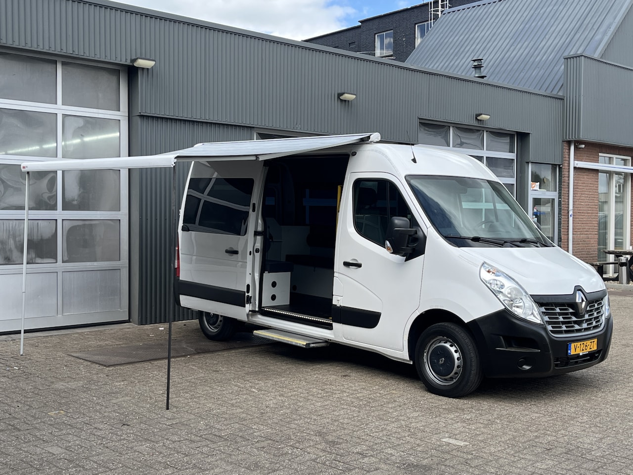 Renault Master - T35 2.3 dCi L2H2 18158 km origineel!! BTW vrij!! Ideaal voor camper ombouw!! Airco Cruise - AutoWereld.nl