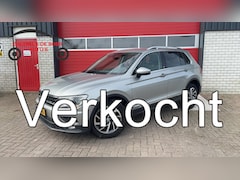 Volkswagen Tiguan - 1.4 TSI ACT Comfortline AUTOMAAT / TREKHAAK / CARPLAY / STOELVERW / NAVI / CLIMA / PDC / B