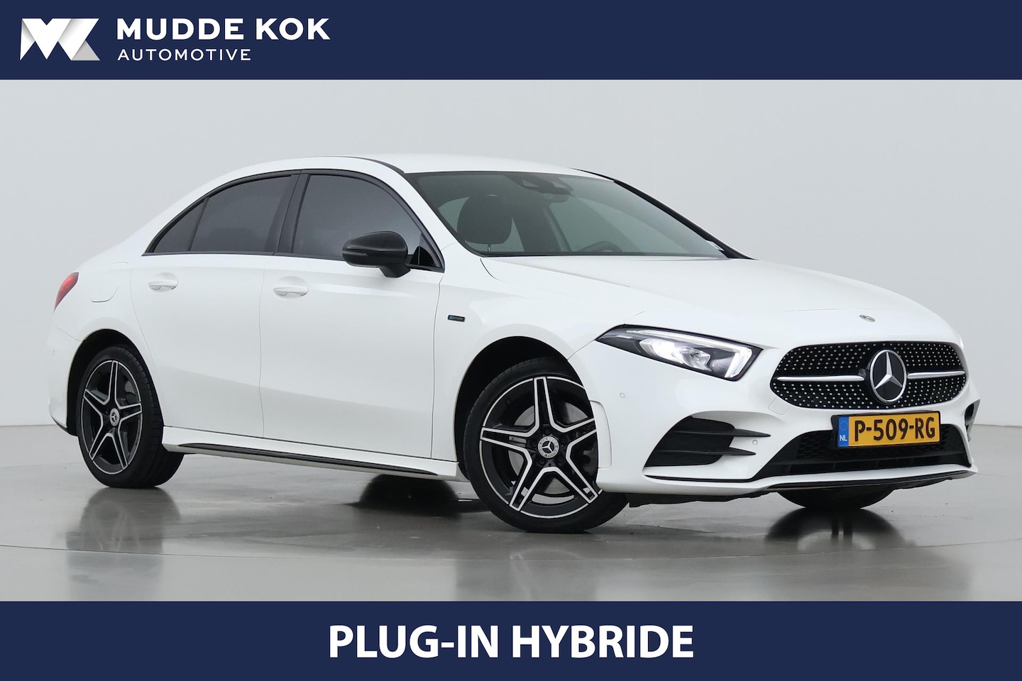Mercedes-Benz A-klasse - 250 e Business Solution AMG Limited | Stoelverwarming | Camera | Getint Glas | 18 Inch - AutoWereld.nl