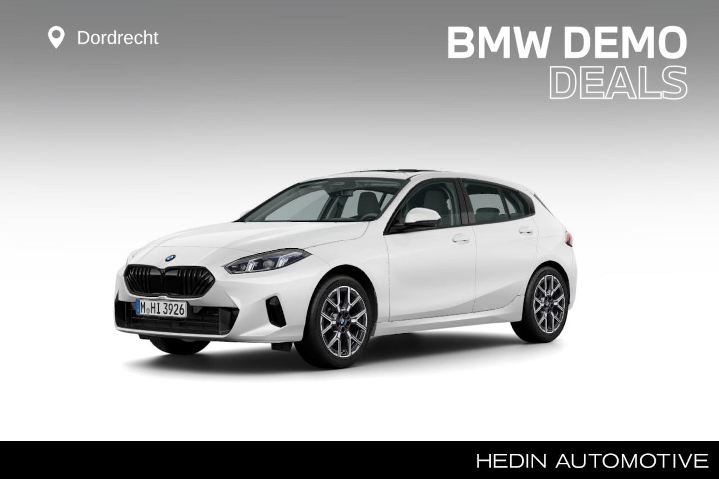 BMW 1-serie - 120 | Panorama | 18" | Innovation Pack | Sportstoelen | Harman Kardon | Nu 42.895,- - AutoWereld.nl