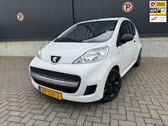 Peugeot 107 - 1.0-12V XR / airco