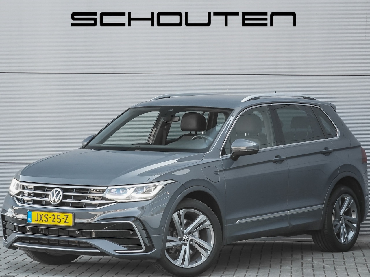 Volkswagen Tiguan - 1.4 TSI eHybrid R-Line Business+ ACC Elek Trekhaak Stuur & Stoelverw - AutoWereld.nl