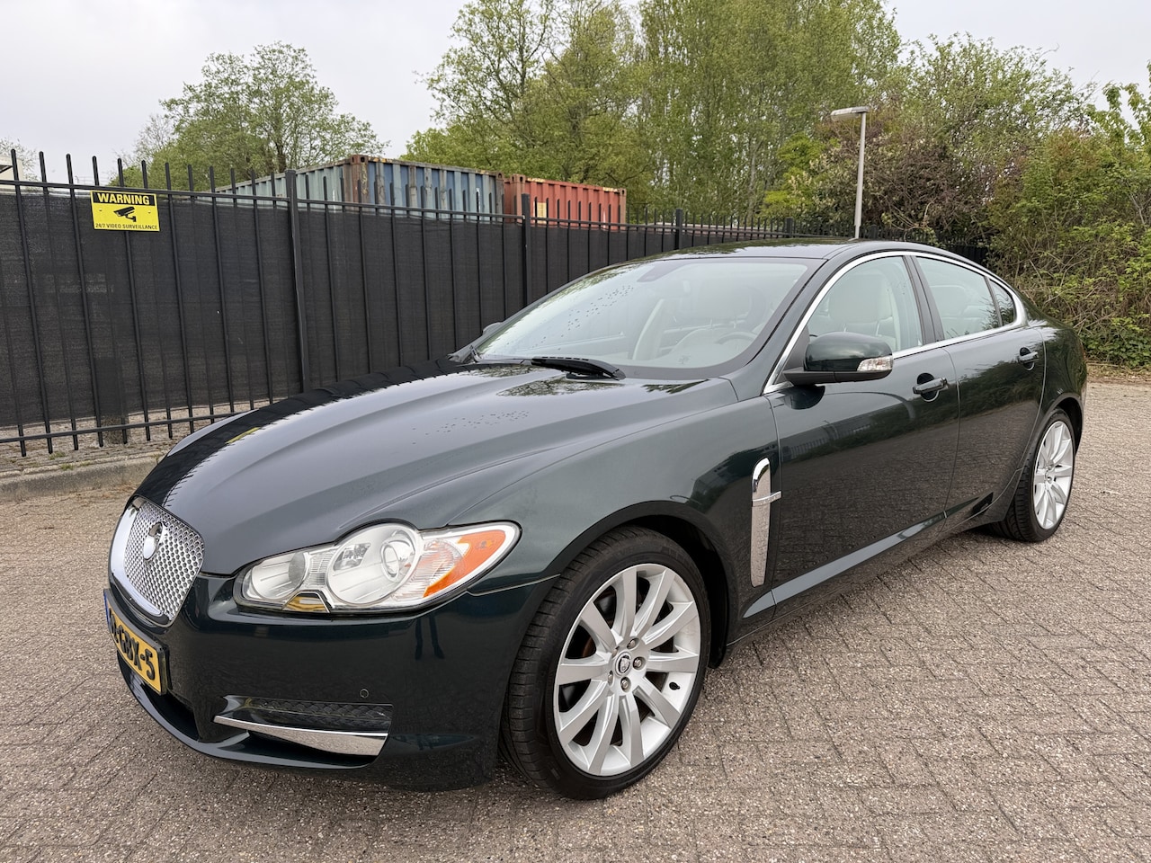 Jaguar XF - 3.0 V6 Premium Luxury Leer/Stoelverw/Clima/Camera - AutoWereld.nl