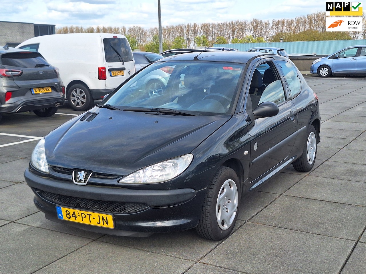 Peugeot 206 - €1148,-1.1 X-Design Apk 1 Jaar 2027 Aircondition - AutoWereld.nl