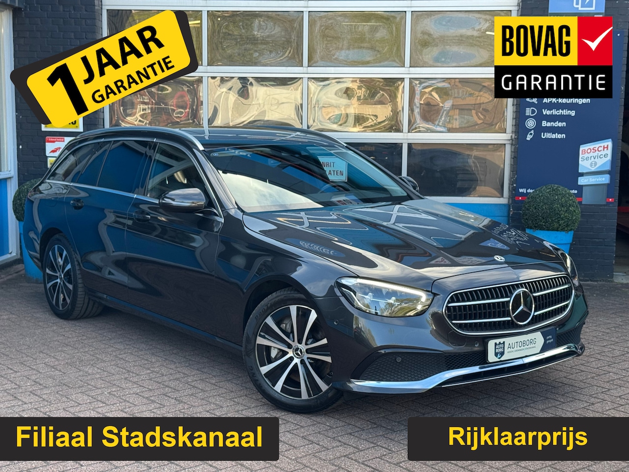 Mercedes-Benz E-klasse Estate - 300 de Avantgarde Gratis Afleverpakket!  | Trekhaak Uitklapbaar | Panoramadak | - AutoWereld.nl