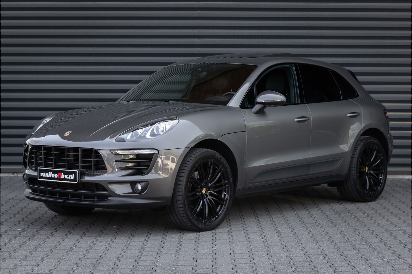 Porsche Macan - 2.0 18stoel-Trekhaak-21 inch-Pano - AutoWereld.nl