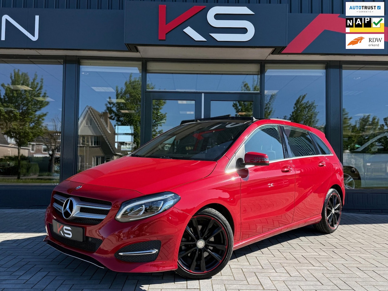 Mercedes-Benz B-klasse - 180 Pano Led Automaat Camera - AutoWereld.nl
