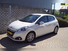 Peugeot 208 - 1.2 PureTech Allure 5 Deurs Navi Clima Sportstoelen Cruise Apple Carplay PDC DAB LMV ENZ N