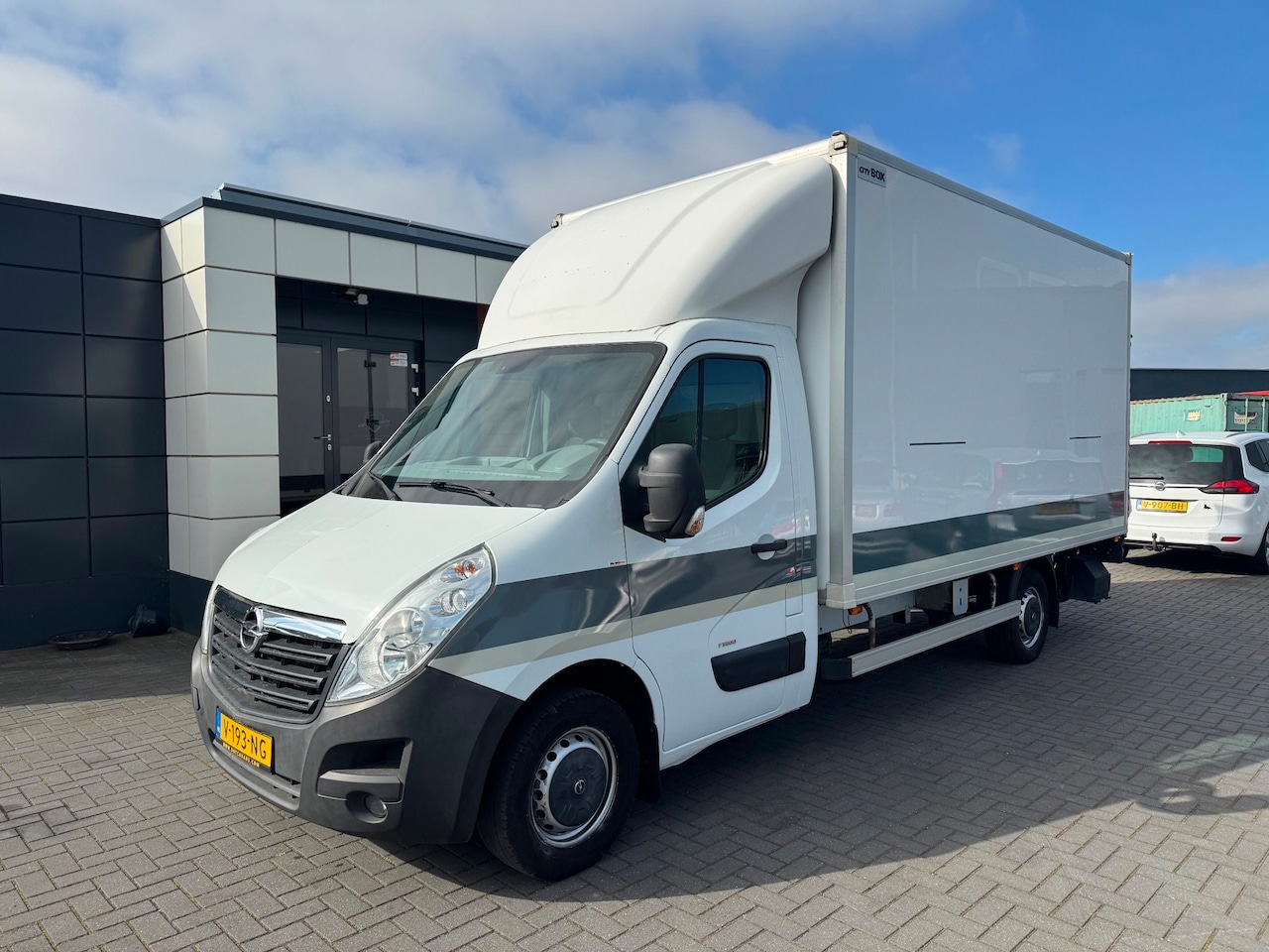 Opel Movano - 2.3 CDTI 150 pk Bakwagen laadklep 2018 - AutoWereld.nl