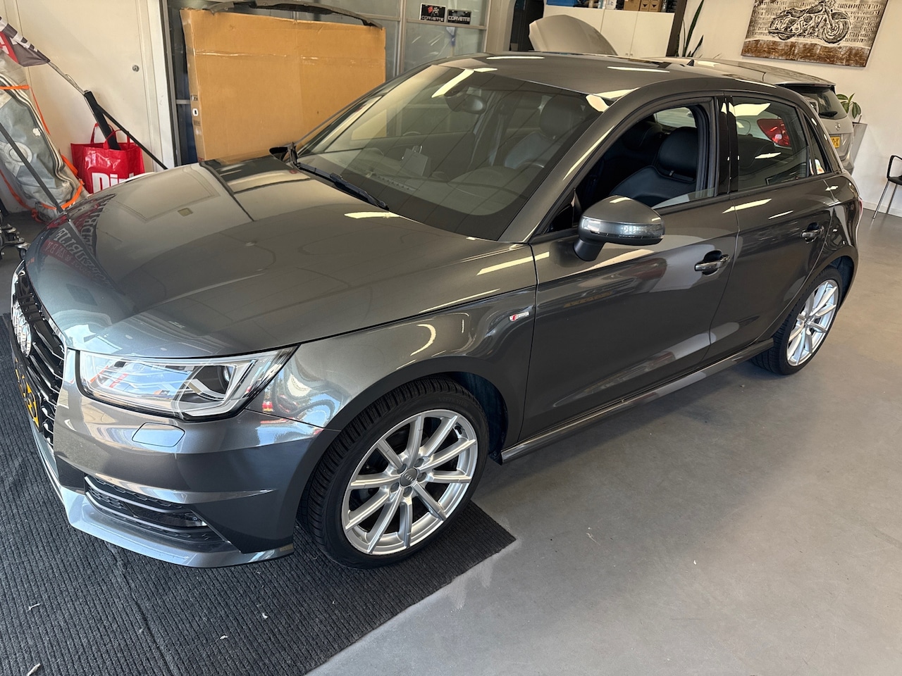 Audi A1 Sportback - 1.0 TFSI Sport S line Edition 1.0 TFSI Sport S line Edition - AutoWereld.nl