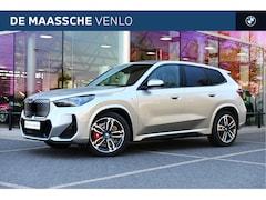 BMW iX1 - eDrive20 High Executive M Sport / Sportstoelen / Comfort Access / Head-Up / Adaptieve LED