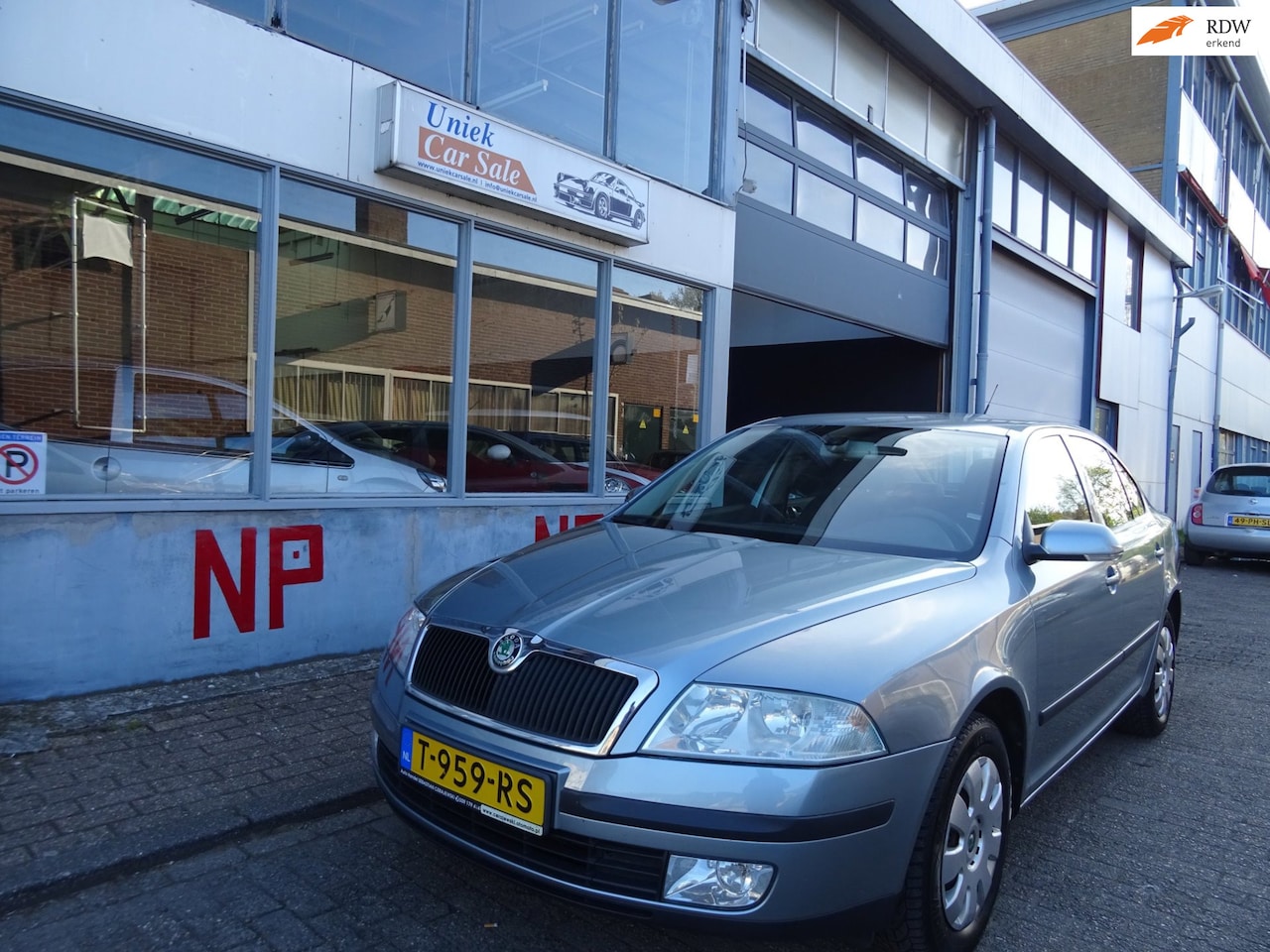Skoda Octavia - 1.6 FSI Edition 100 1.6 FSI Edition 100 - AutoWereld.nl