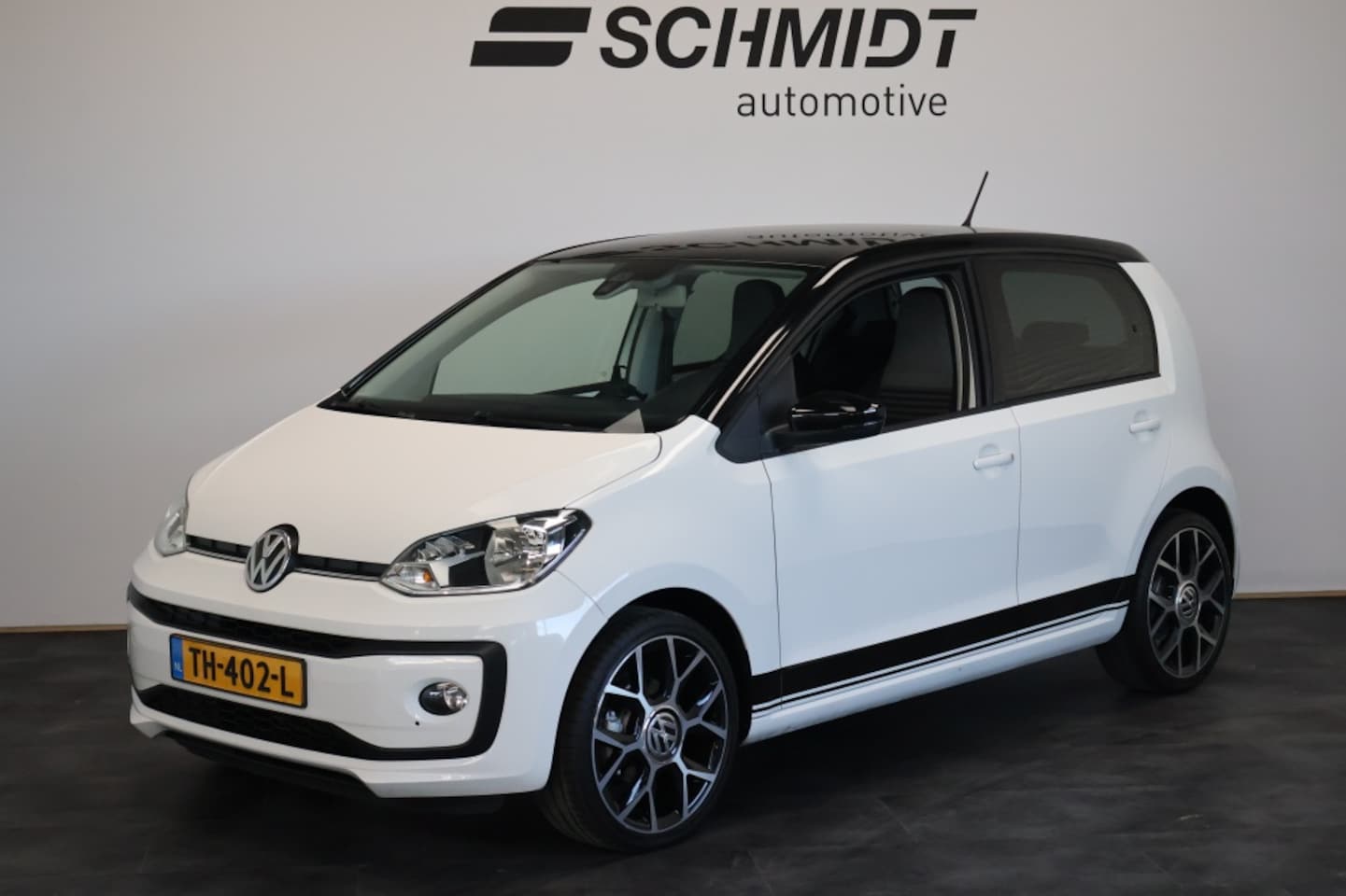 Volkswagen Up! - 1.0 BMT High up! 5D | Stoelverwarming | Airco | GTI 17" - AutoWereld.nl