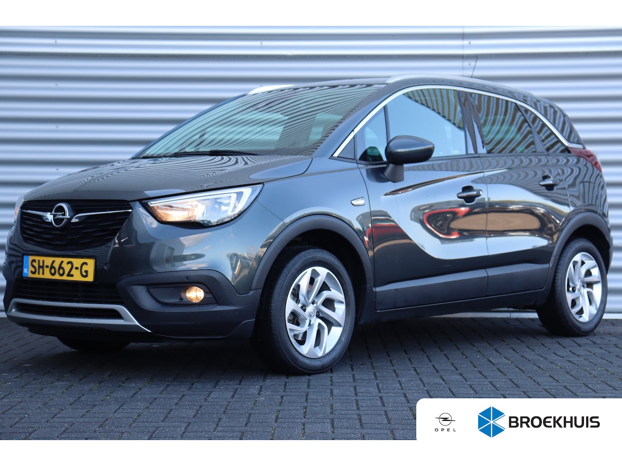 Opel Crossland X - 1.2 TURBO 110PK INNOVATION+ / NAVI / LEDER / CLIMA / LED / PDC / 16" LMV / KEYLESS / BLUET - AutoWereld.nl