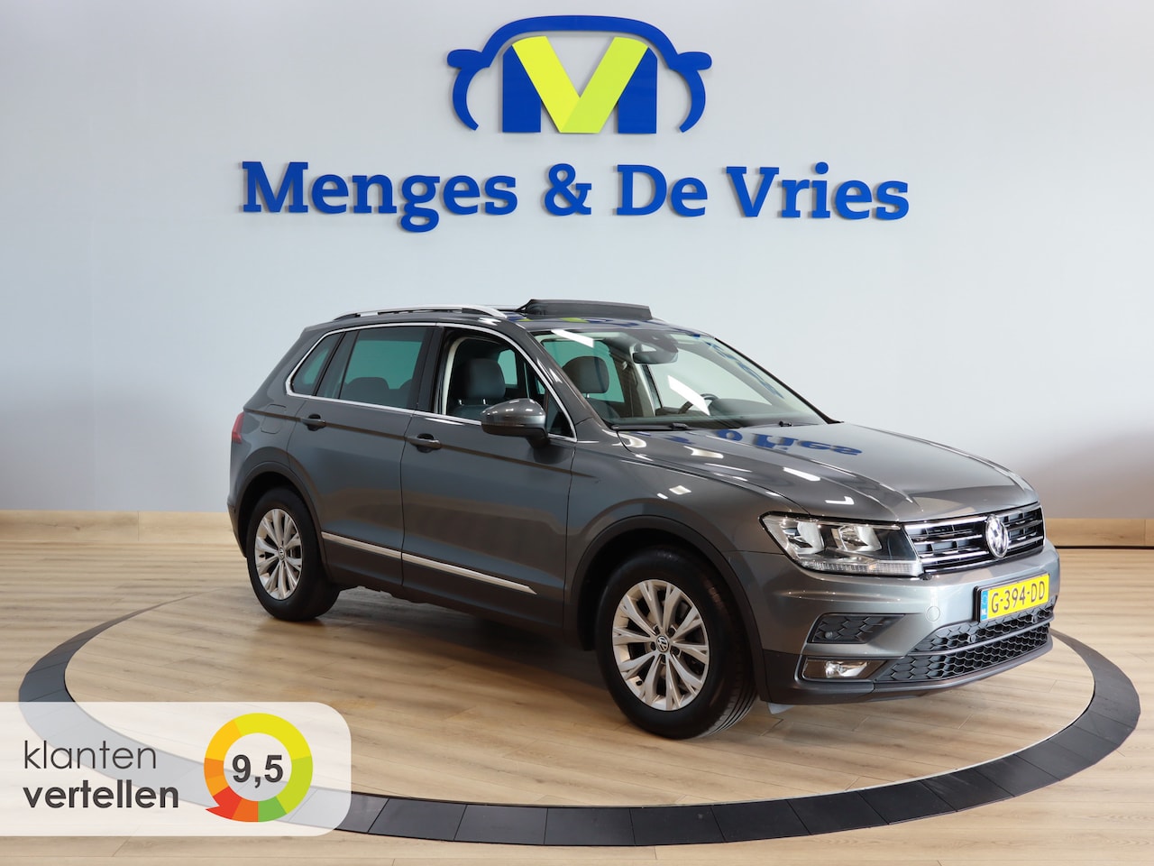 Volkswagen Tiguan - 1.5 TSI ACT Comfortline Business Airco ECC | Panorama | Trekhaak | Stoel Verwarming | Appl - AutoWereld.nl