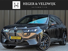 BMW iX - xDrive45 101 kWh | NL-auto | Comfort access | Soft close | Iconic glow | Adaptive led | Sk