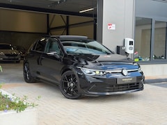 Volkswagen Golf - 1.5 eTSI R-Line|Pano|H/K|IQ|Keyless|BOMVOL