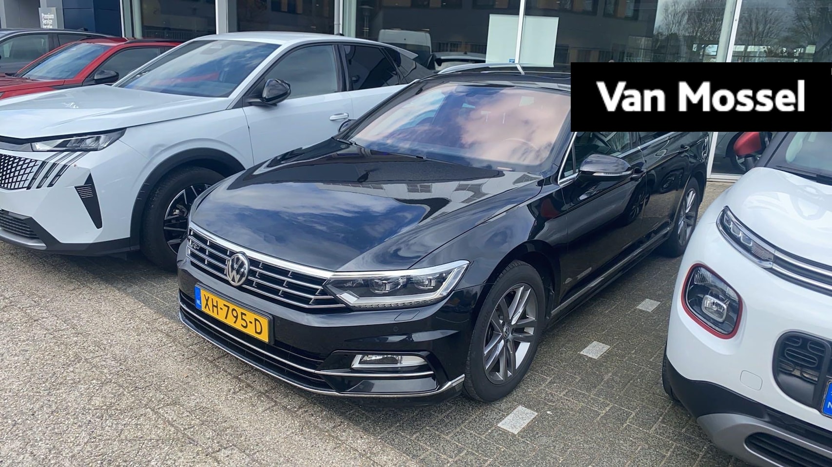 Volkswagen Passat Variant - 1.5 TSI Highline Business R 150 PK | Automaat | Panoramadak | Adaptive Cruise Control | La - AutoWereld.nl