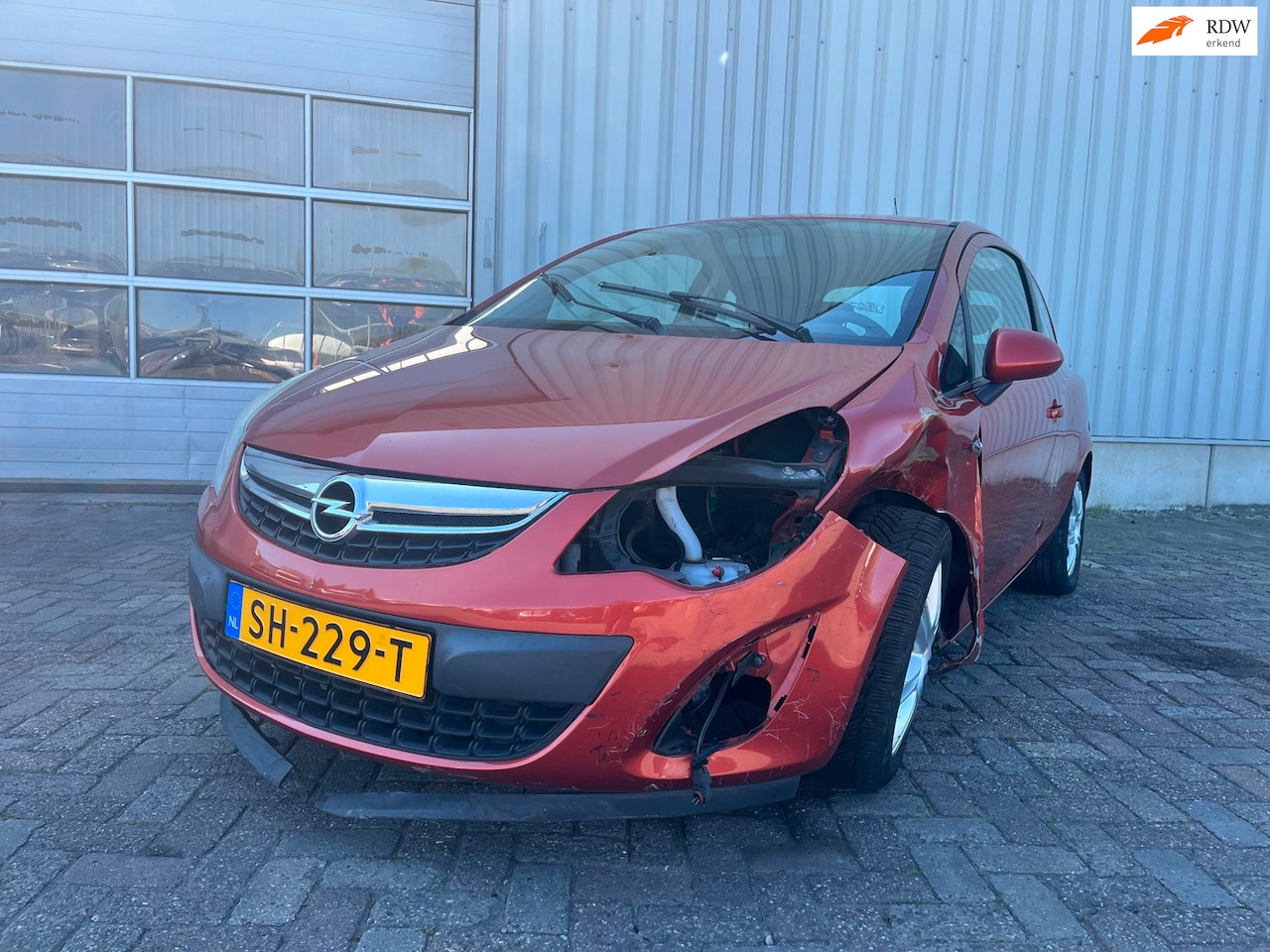 Opel Corsa - 1.2-16V Color Edition - Schade - WOK - AutoWereld.nl