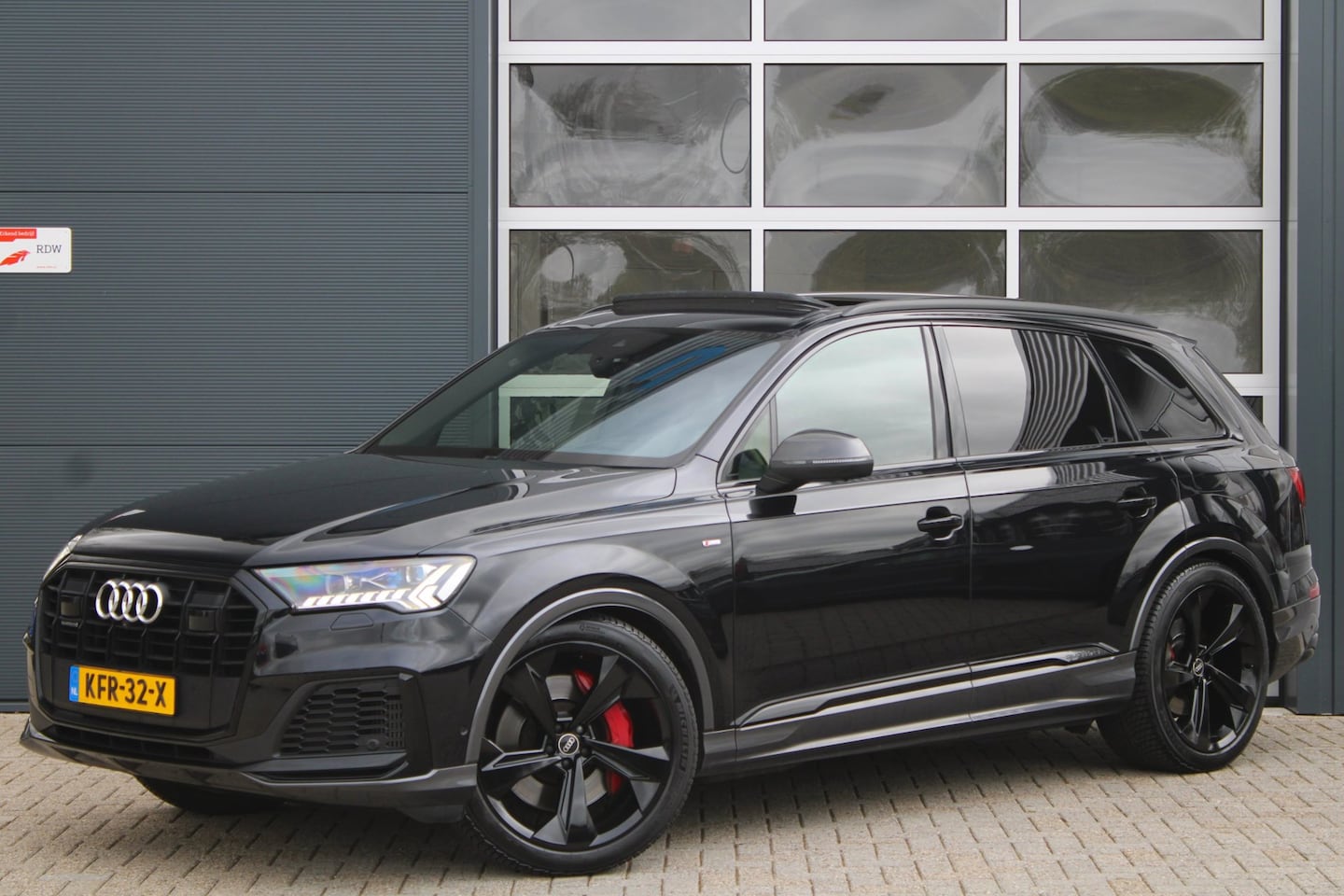 Audi Q7 - 60 TFSIe 462pk Quattro Competition S-Line | Pano | RS Seats | HUD | ACC | Elek. Trekhaak - AutoWereld.nl