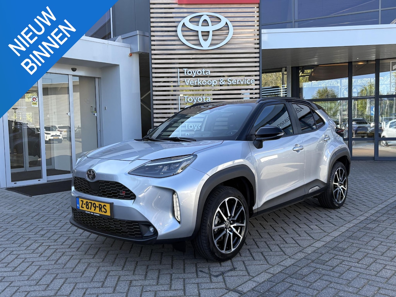 Toyota Yaris Cross - 1.5 Hybrid 130 GR SPORT NL-AUTO KEYLESS LICHTMETALEN VELGEN ADAPTIVE CRUISE - AutoWereld.nl