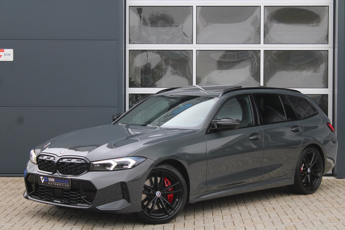 BMW 3-serie Touring - M340i xDrive Pro | Pano | Memory | ACC | HK | HUD | Elek. Trekhaak - AutoWereld.nl