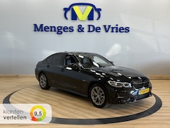 BMW 3-serie - 320e Business Edition Plus Airco ECC | Virtual | Leder | Stoelverwarming | M Stuur | Camer
