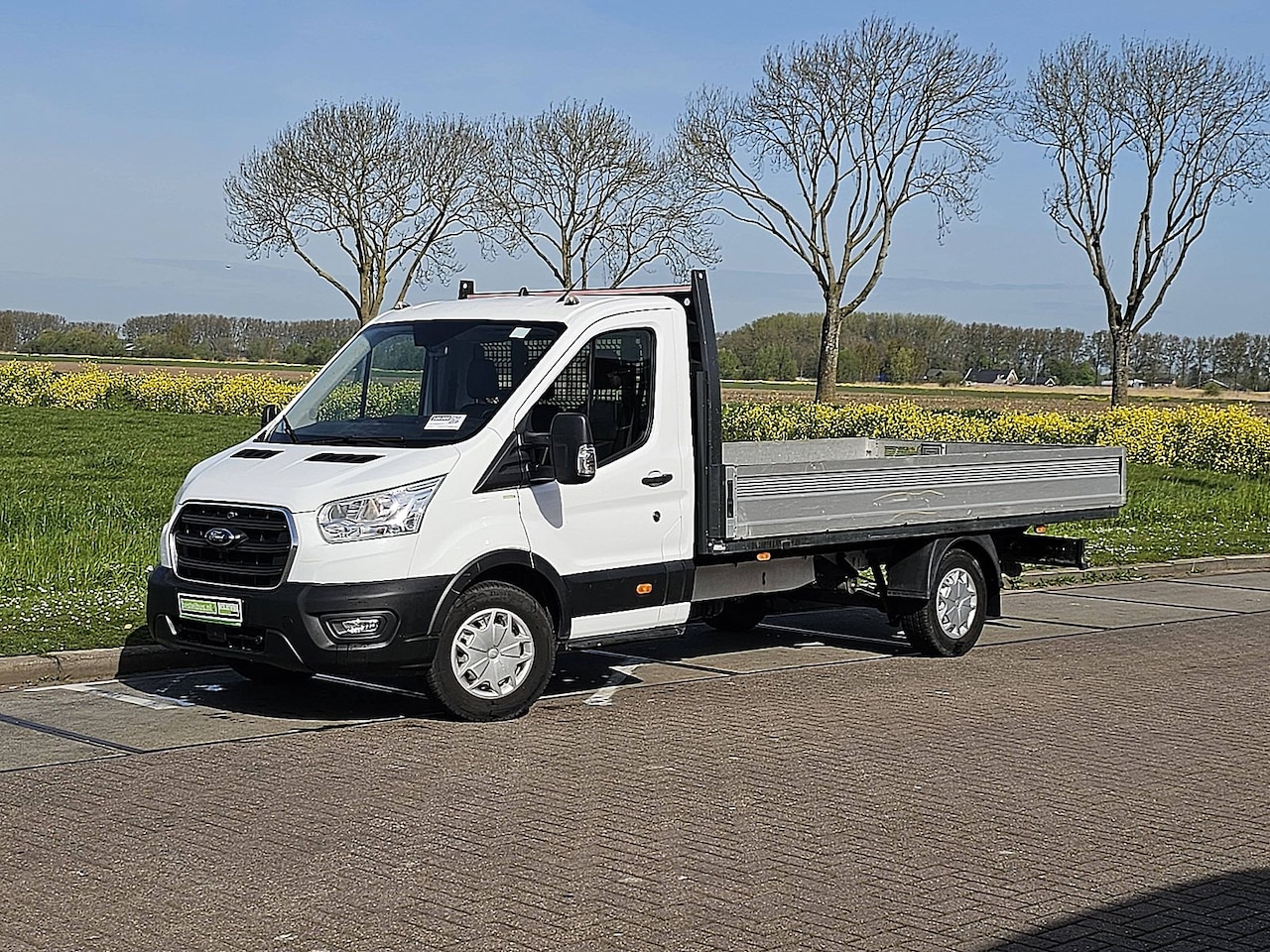 Ford Transit - 350 2.0 TDCI L4H1 L4 Open Laadbak Airco Trekhaak PDC Euro6 131 PK! - AutoWereld.nl