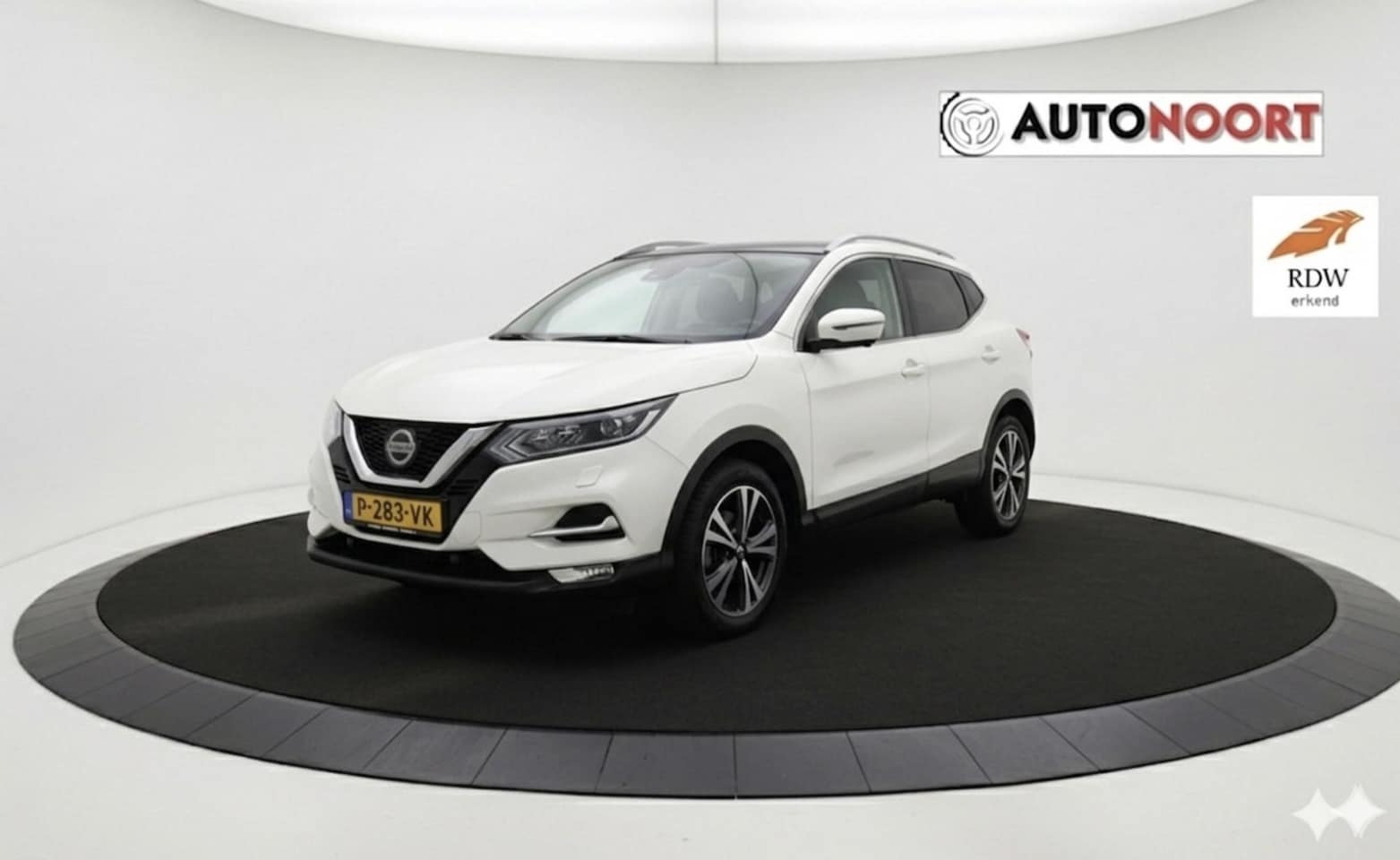 Nissan Qashqai - 1.3 DIG-T N-Connecta 83.000KM Automaat 2019 Pano Keyless 360 Stoelvw 2e eig - AutoWereld.nl