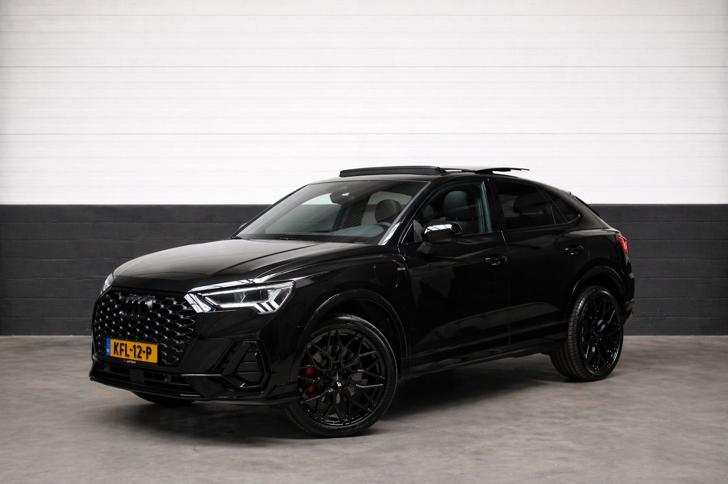 Audi Q3 Sportback - 45 TFSI e S Line Pano Sonos Keyless 360* - AutoWereld.nl