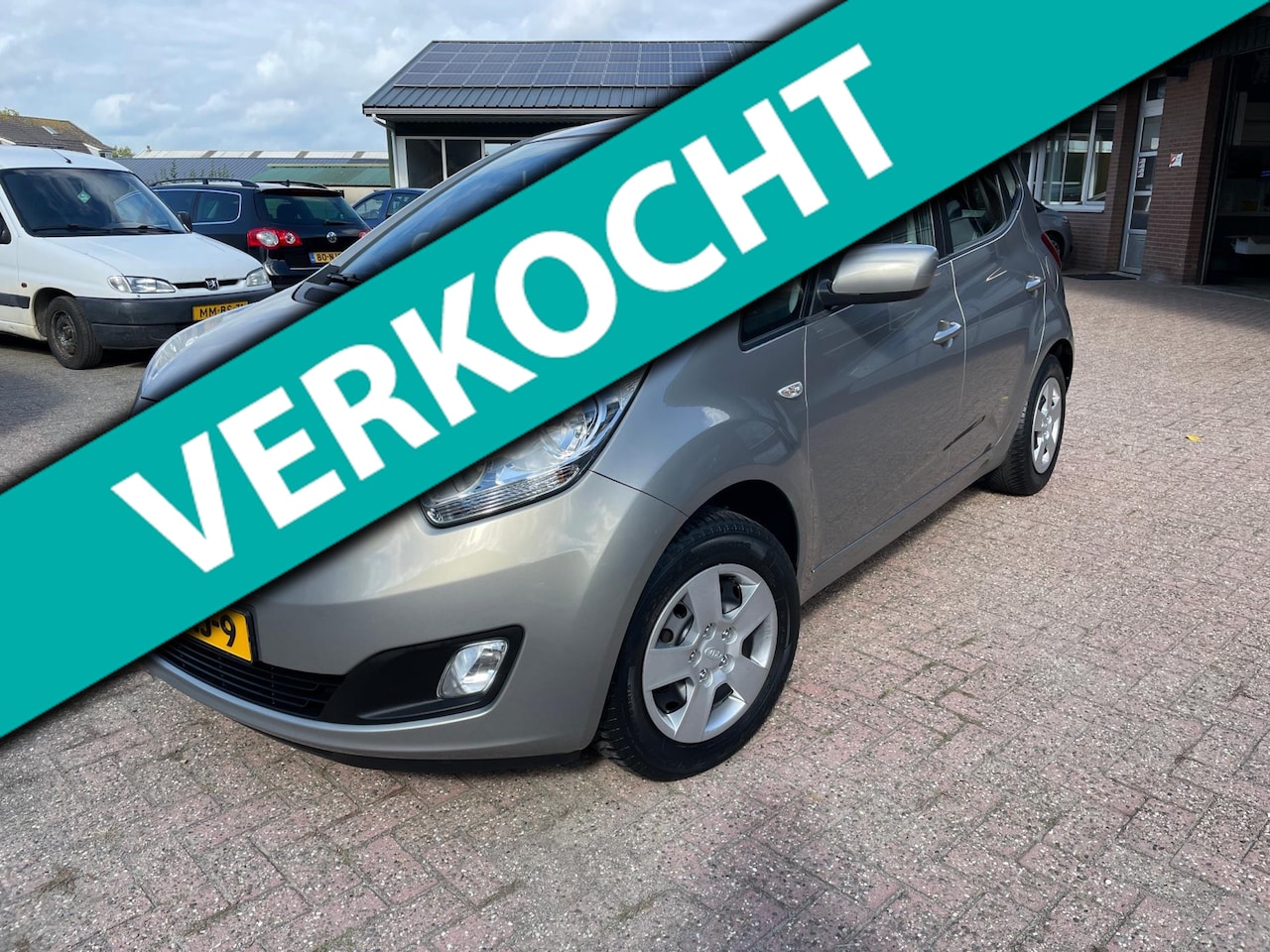 Kia Venga - 1.4 CVVT Plus Pack 1.4 CVVT Plus Pack, Navi, Cruise, Camera - AutoWereld.nl