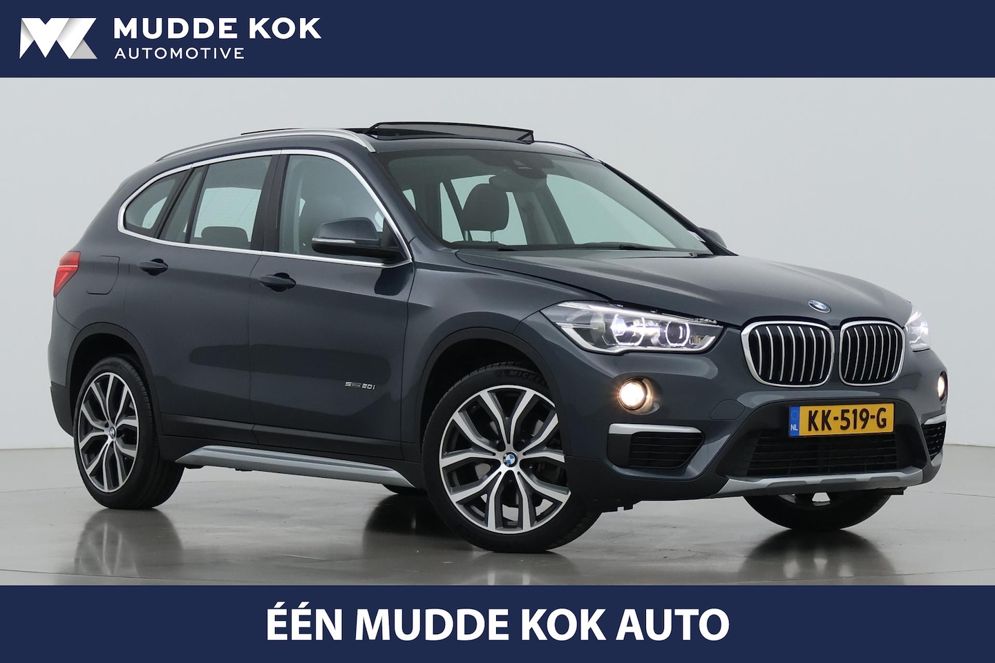 BMW X1 - sDrive20i Centennial High Executive | Panoramadak | Head-Up | Vol-Leder | Stoelverwarming - AutoWereld.nl