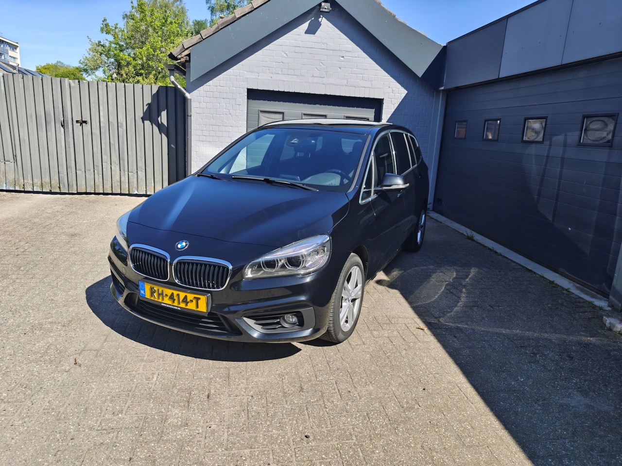 BMW 2-serie Gran Tourer - 218i Corporate Lease Executive 218i Corporate Lease Executive,Climate control,Cruise control,Navi,Parking system,Isofix,T - AutoWereld.nl
