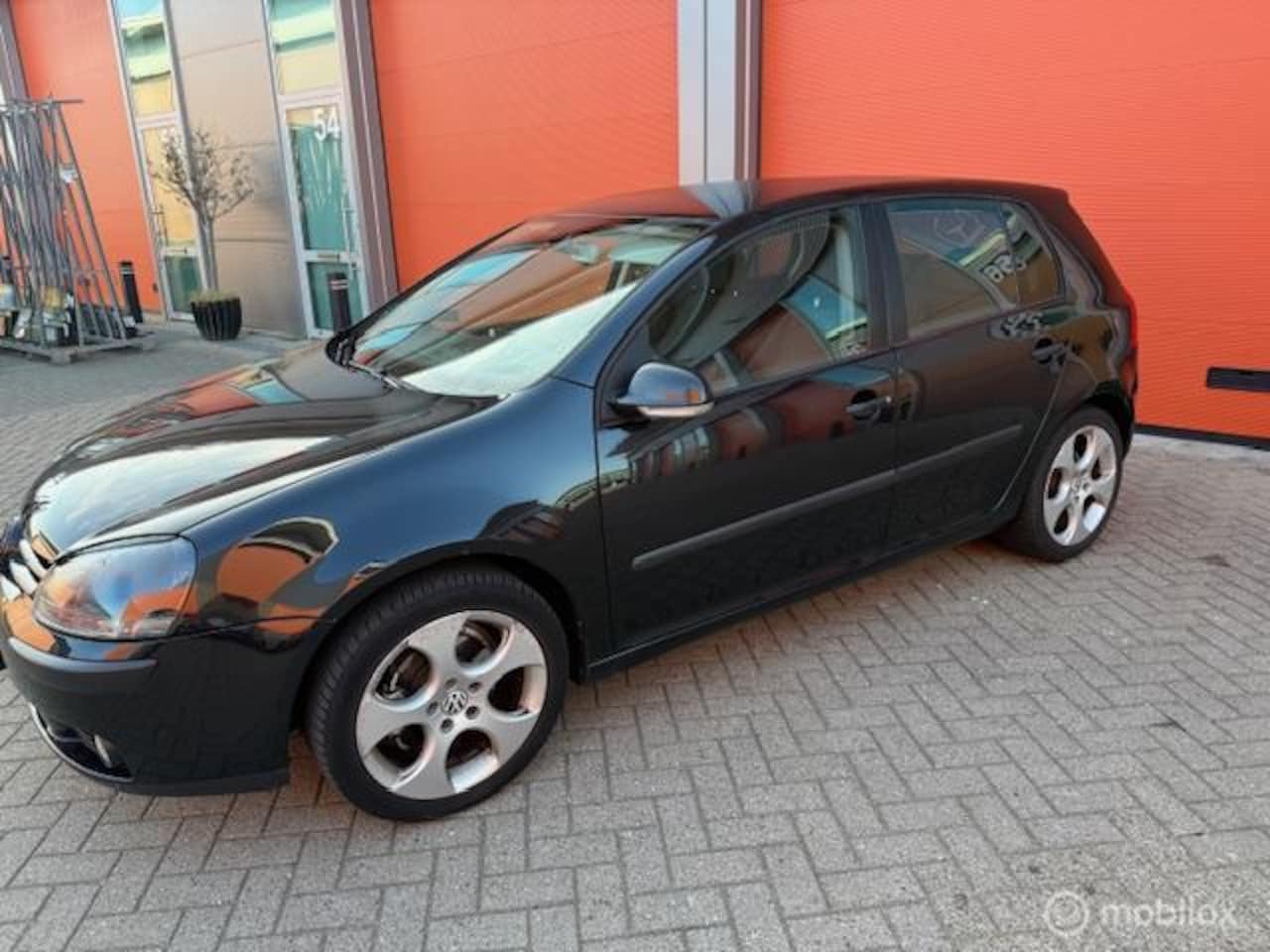 Volkswagen Golf - 1.6 FSI Comfortline 5 DRS APK 2027 KM NAP - AutoWereld.nl