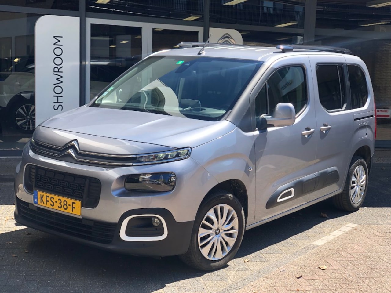 Citroën Berlingo - Shine 7 persoons - AutoWereld.nl