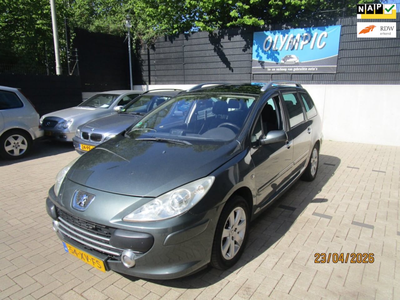 Peugeot 307 SW - 2.0-16V Premium 7 PERSOONS +Nieuwe Apk - AutoWereld.nl