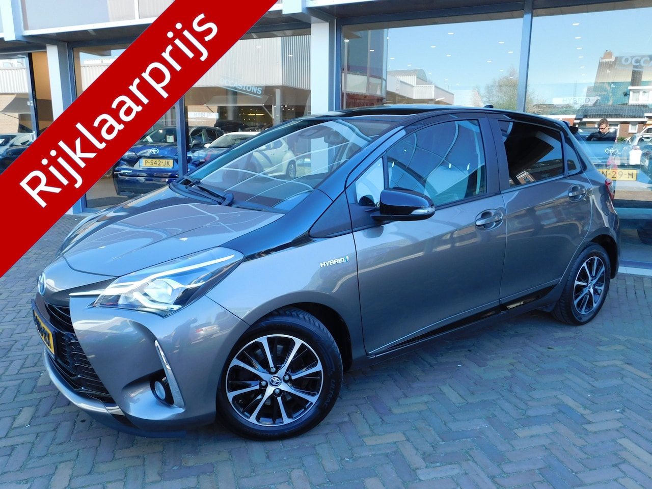 Toyota Yaris - 1.5 Hybrid Dynamic Bi-Tone | Apple Carplay Android Auto - AutoWereld.nl
